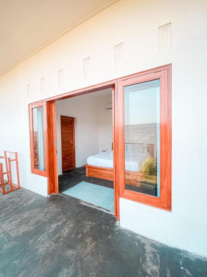 Turtle House Surf & Stay Airsatang 外观 照片